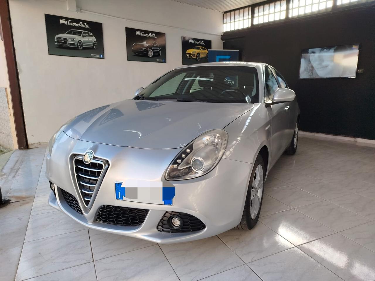 Alfa Romeo Giulietta 1.4 benzina 2011 CON GARANZIA
