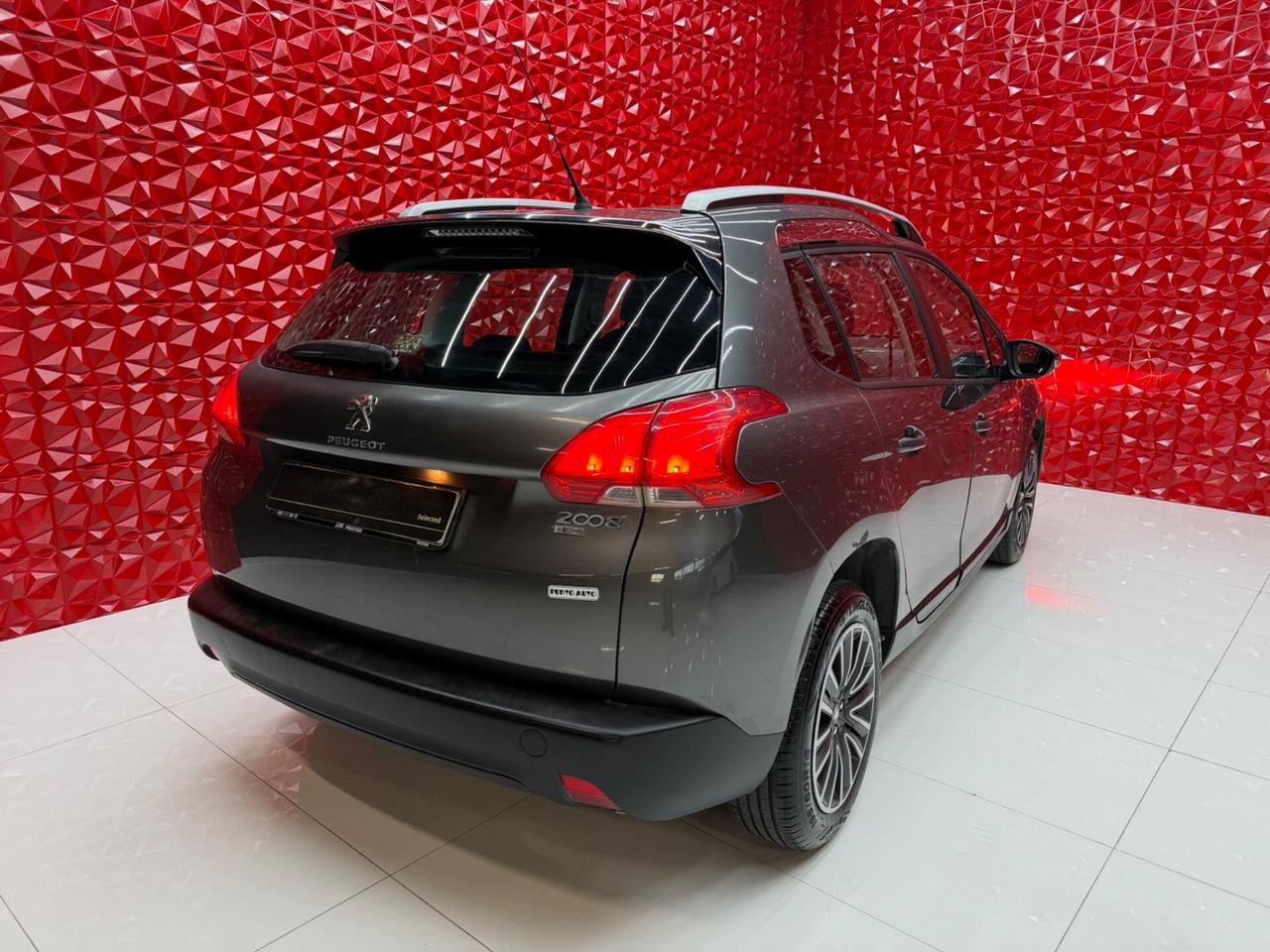 Peugeot 2008 1.6 e-HDi 92 CV Stop&Start Urban Cross OK NEOPATENTATI