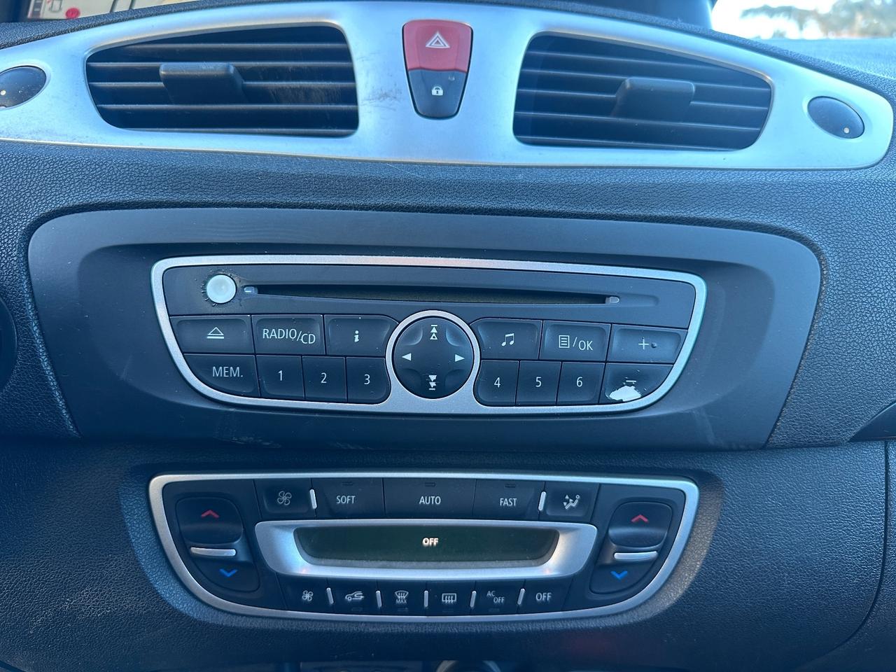 Renault Scenic Scénic X-Mod 1.6 Gpl Attractive