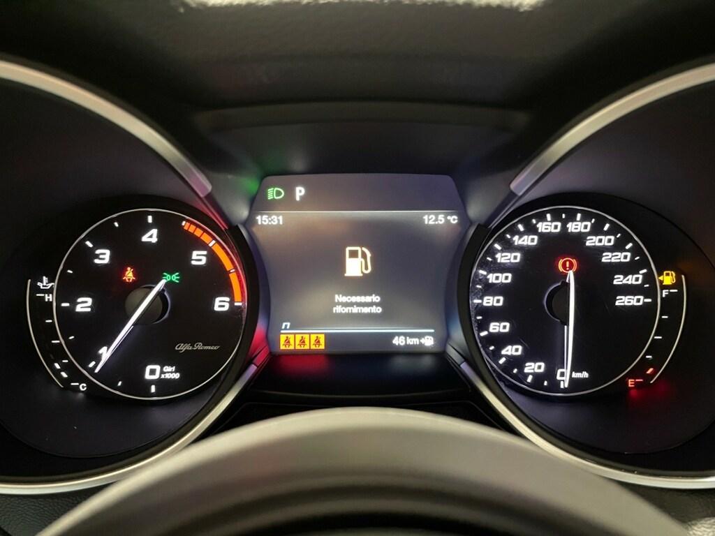 Alfa Romeo Stelvio 2.2d 160CV Autom. RWD Super