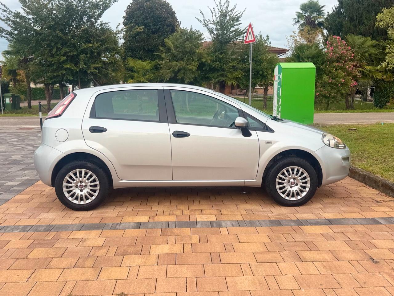 Fiat Punto 1.4 8V 5 porte Natural Power Lounge