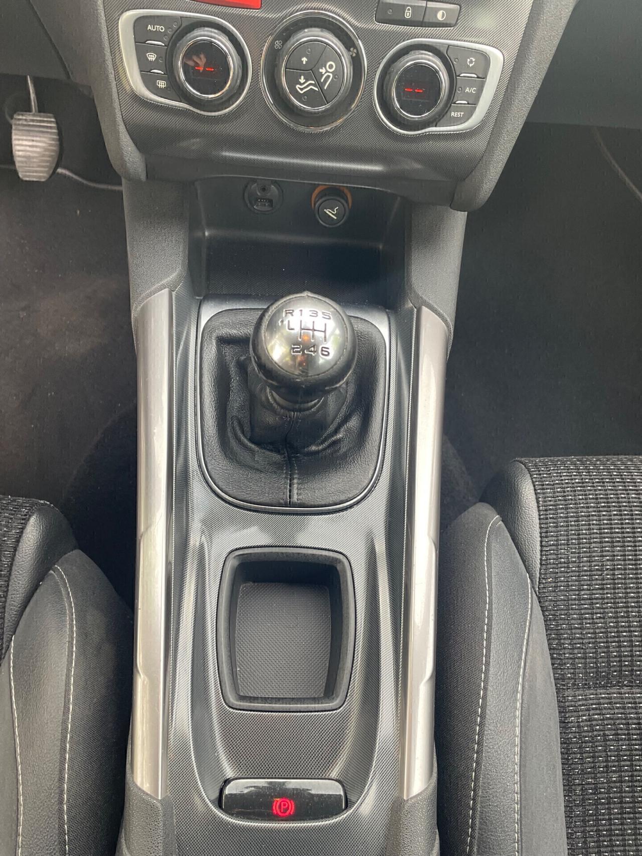 Citroen C4 1.6 e-HDi 115 airdream*Neopatentati**Navi*Sedili riscaldatati*