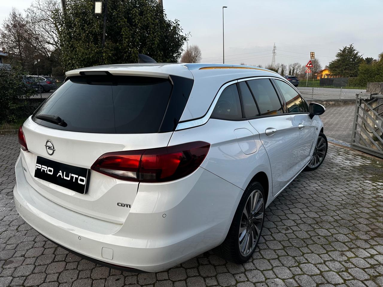 Opel Astra 1.6 CDTi 110CV Start&Stop Sports Tourer Innovation