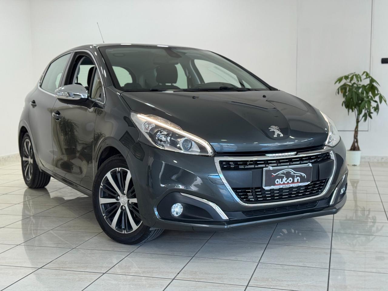 Peugeot 208 1.2 PureTech 82cv 5 porte Allure