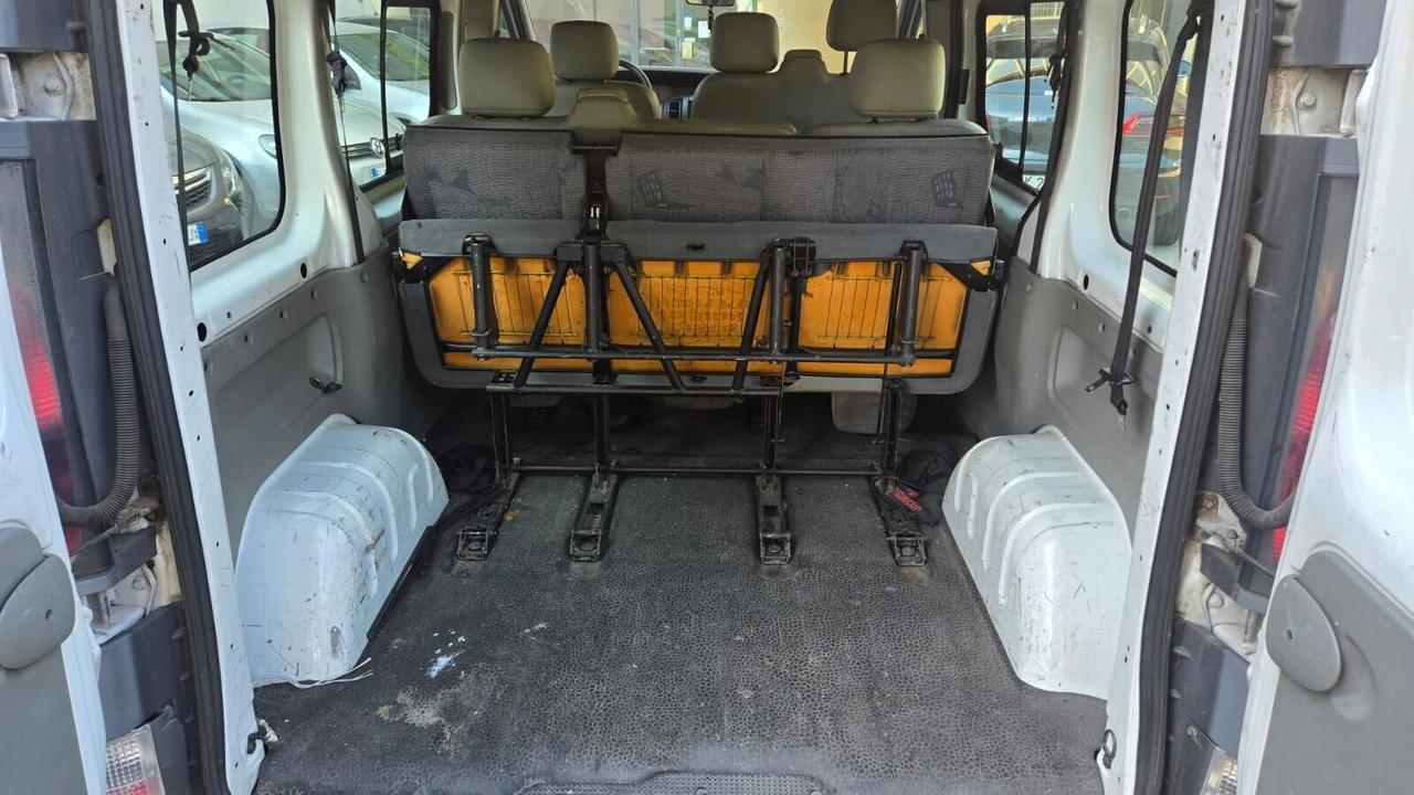 Renault Trafic T29 1.9 dCi/100CV PC-TN Combi