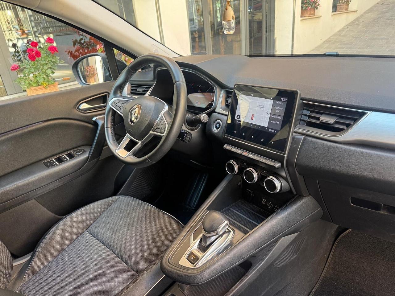 RENAULT Captur Plug-in Hybrid E-Tech 160CV Intens