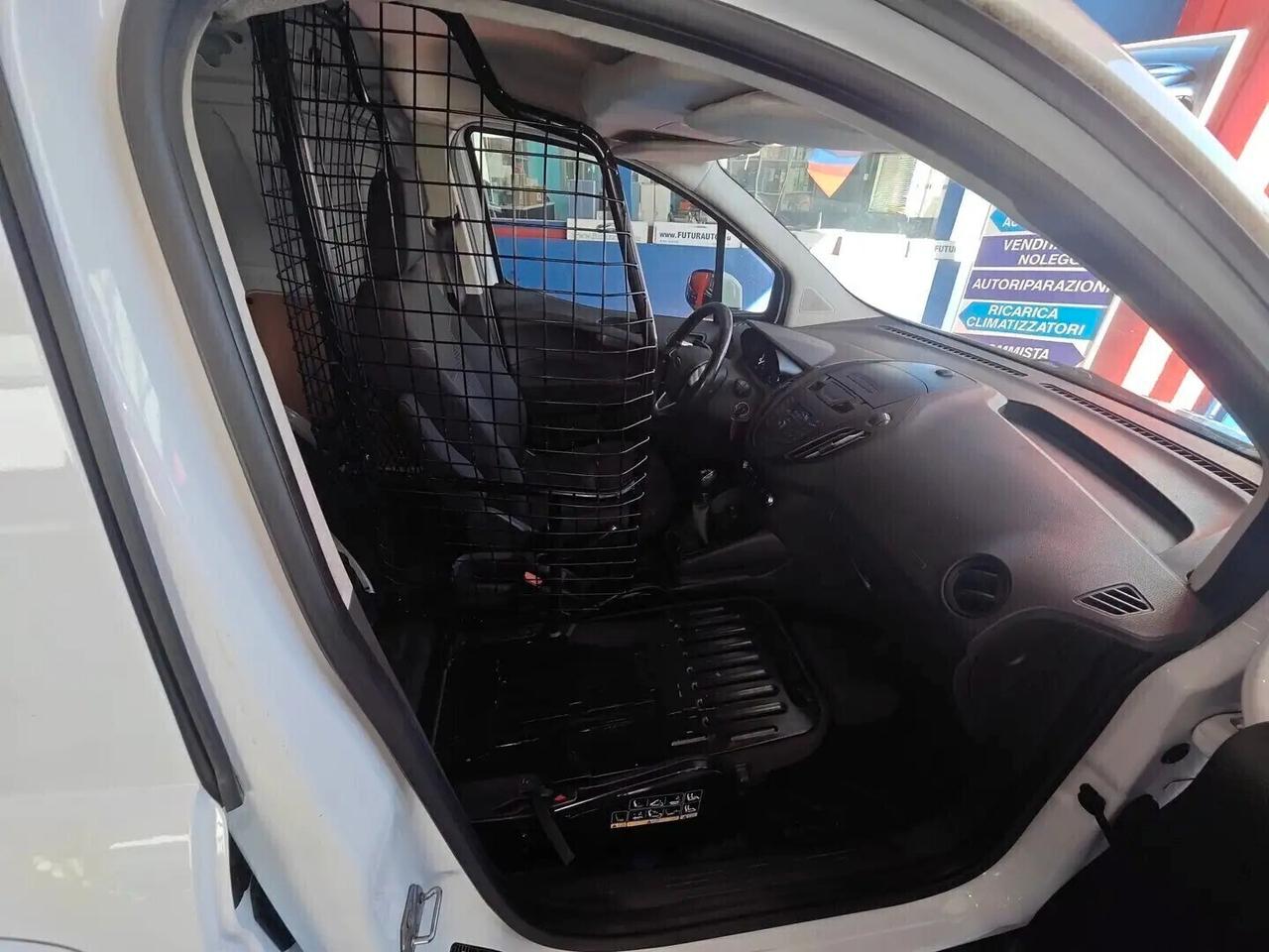 Ford Transit Courier Ottimo