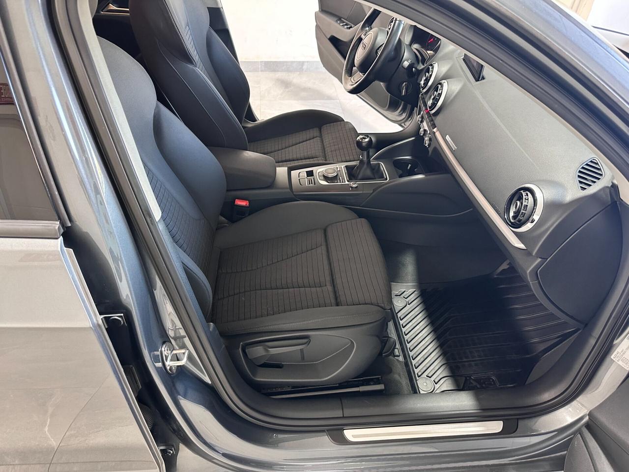 Audi A3 SPB 1.6 TDI 110cv – NAVI – FUL