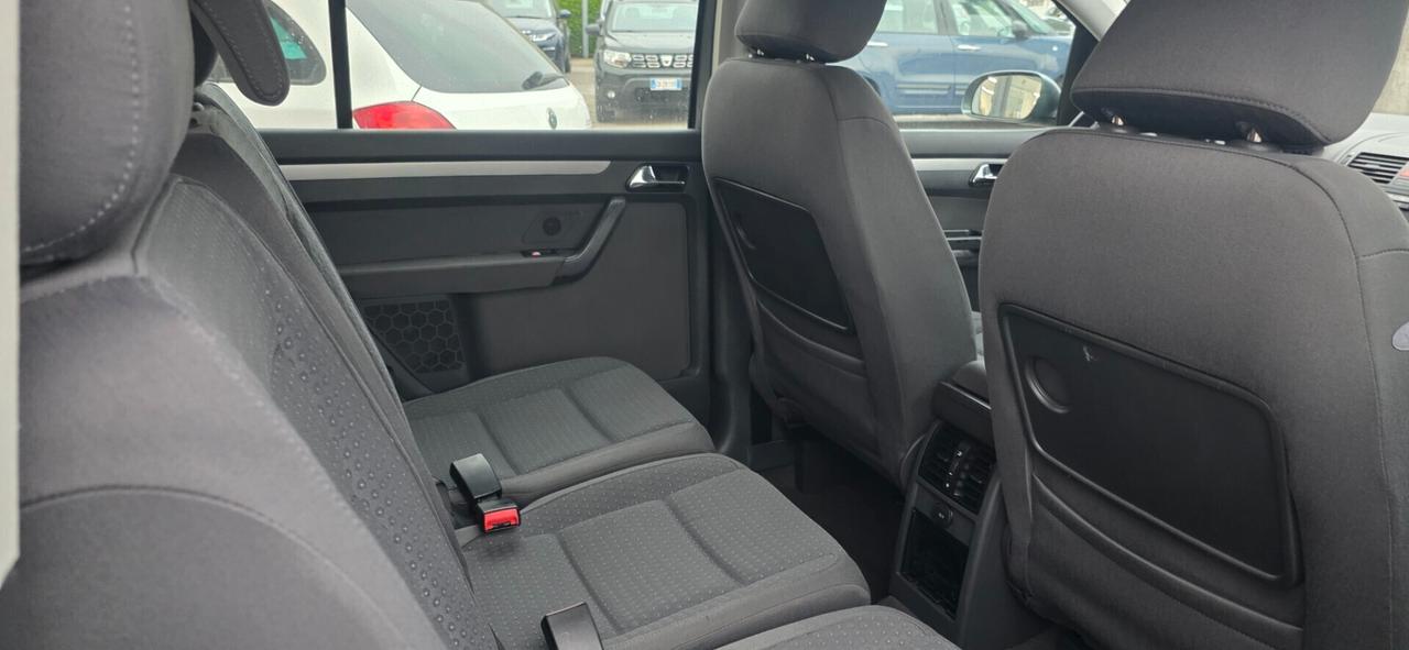 Volkswagen Touran 1.9 Diesel Cambio Automatico Neopatentati