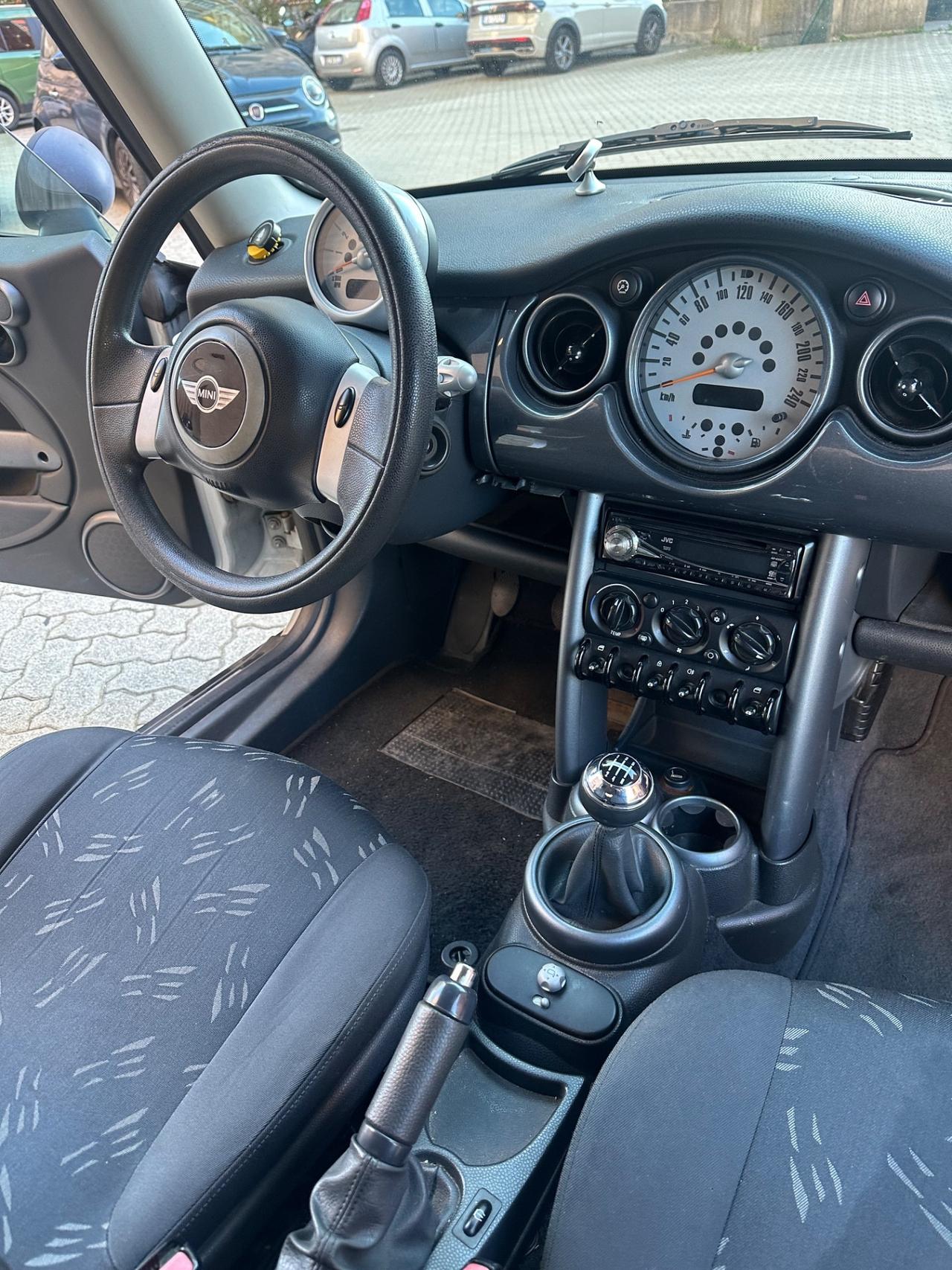 Mini 1.6 16V One de luxe