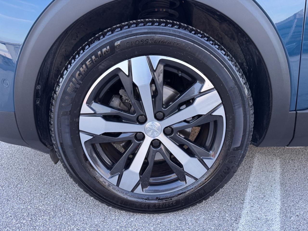 Peugeot 3008 BlueHDi 130 S&S EAT8 Allure