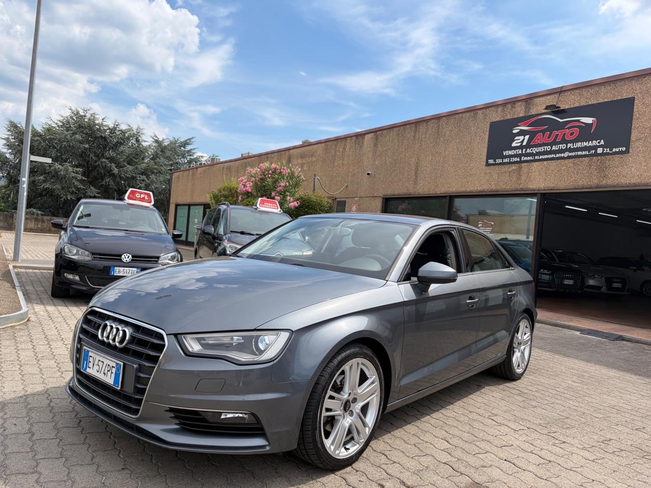Audi A3 Sedan 2.0 TDI clean diesel Ambition