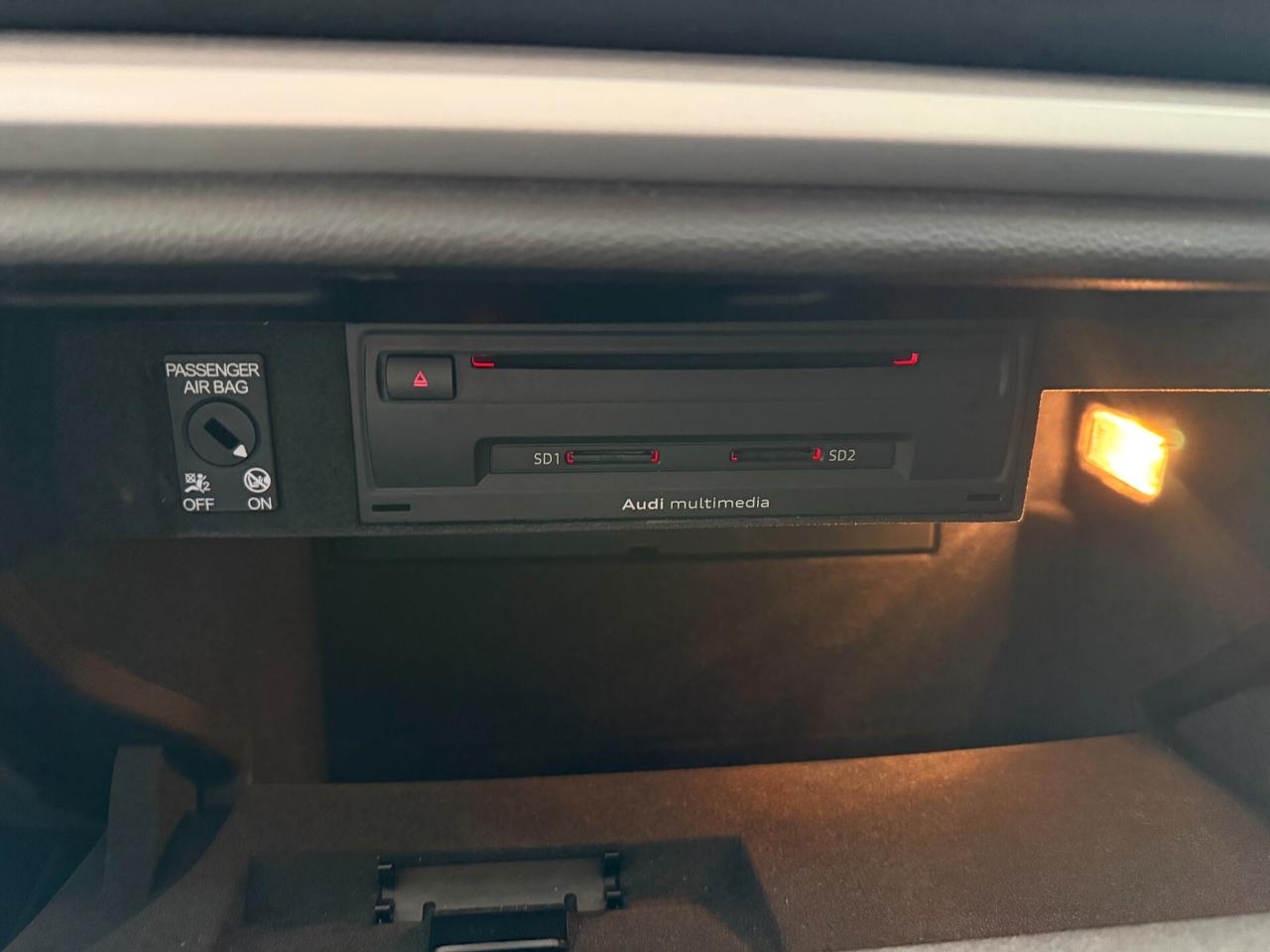 Audi A3 Cabrio 1.4 Sport, Tagl. ufficiali, alcantara, navigatore