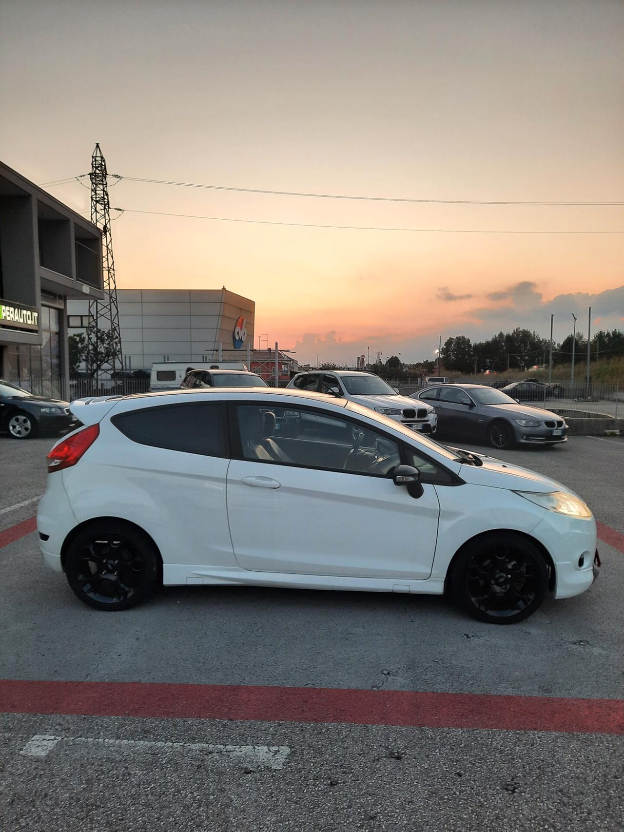 Ford Fiesta 1.6 134CV 3 porte Individual