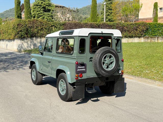 LAND ROVER Defender 90 2.4 TD4 Station Wagon S INTERNI IN PELLE