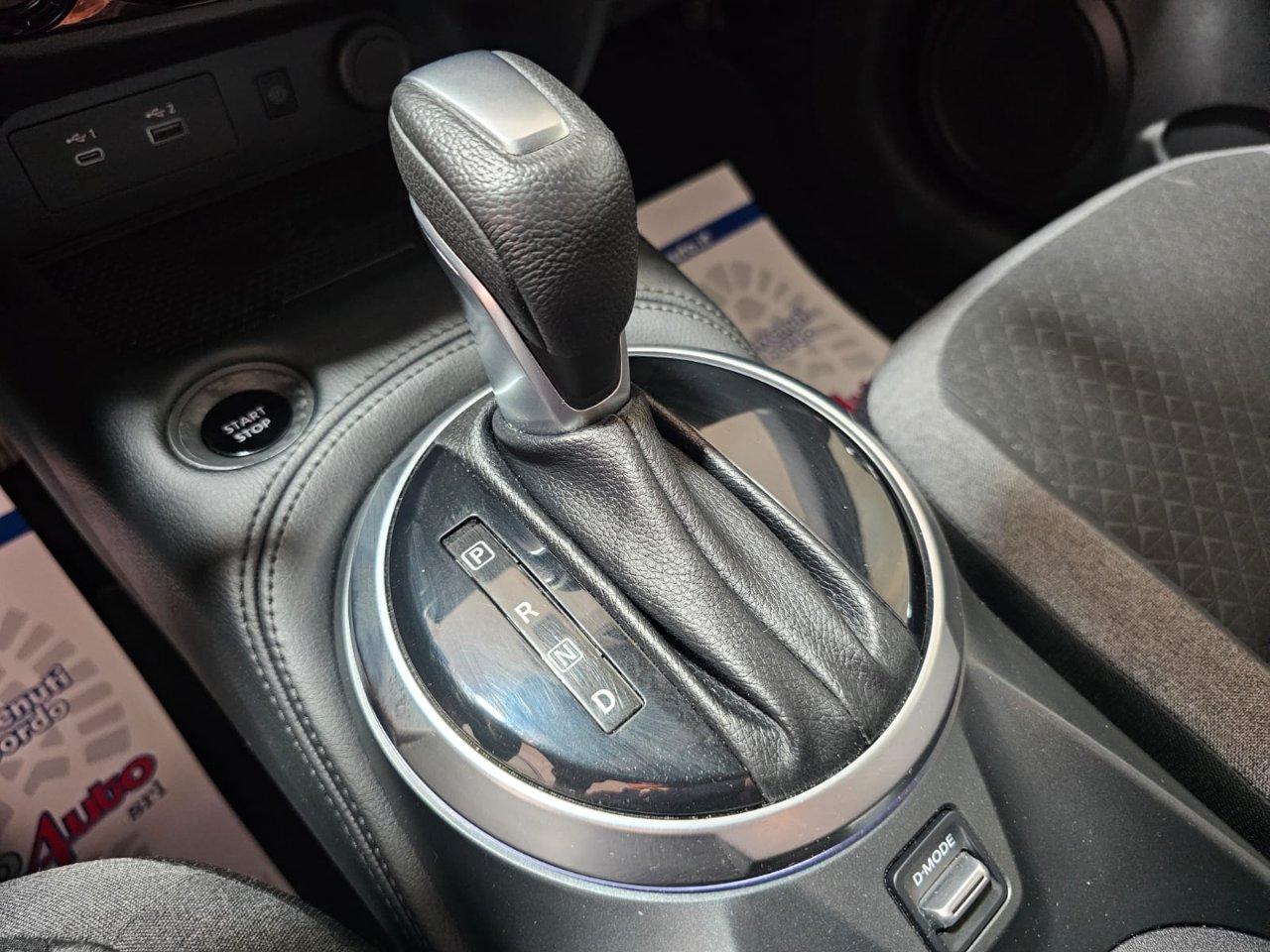 Nissan Juke 1.6 hev N-Connecta Hybrid
