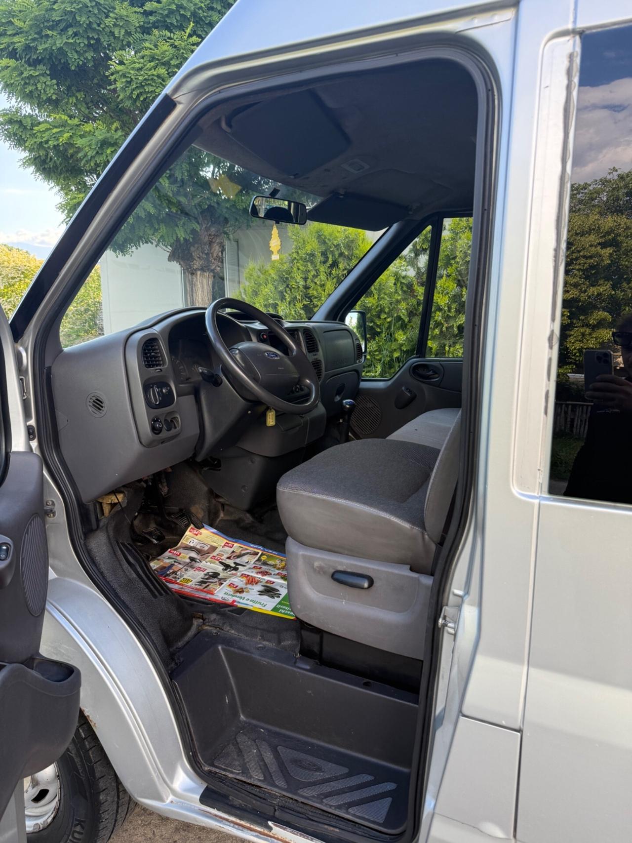 FORD TRANSIT TOURNEO 9 posti garanzia