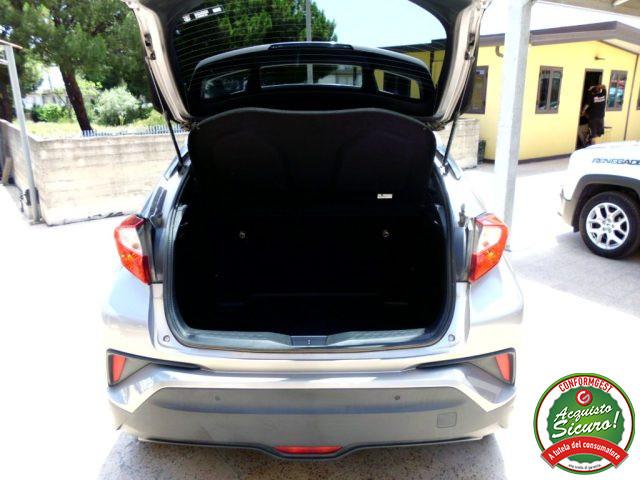 TOYOTA C-HR 1.2 Turbo CVT 4WD Style