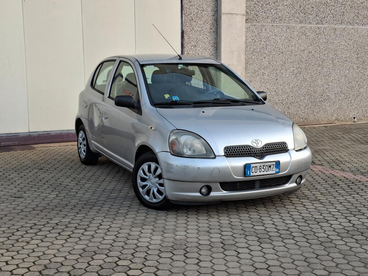 Toyota Yaris 1.3 Sol *EURO 4*