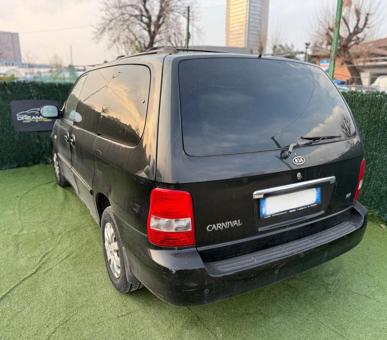 Kia Carnival DIESEL 140000KM 6 POSTI