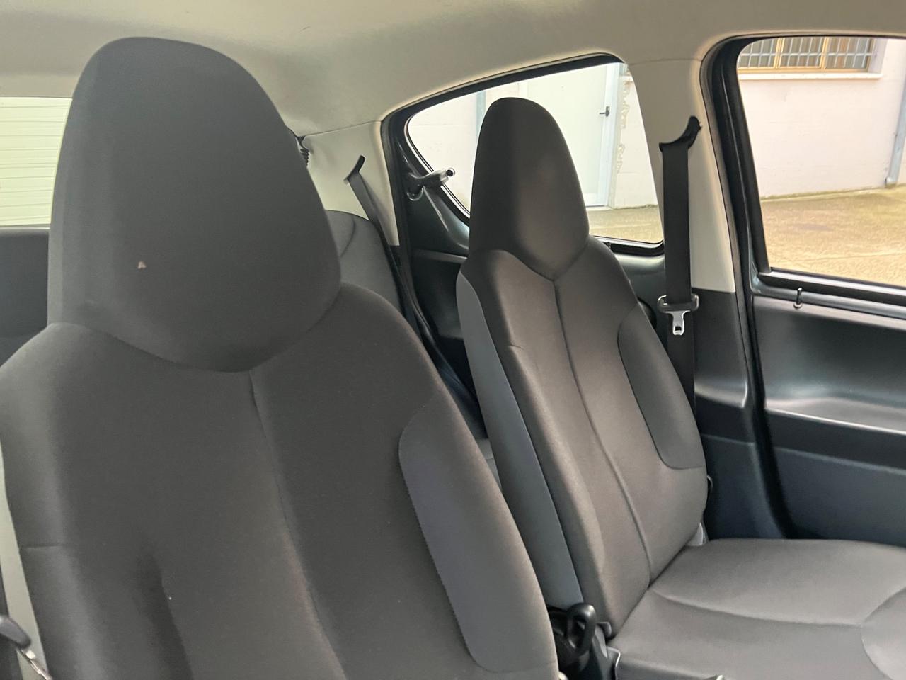 Toyota Aygo 1.0 12V VVT-i 5 porte Lounge Connect