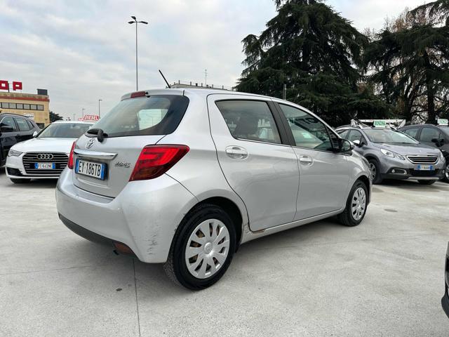 TOYOTA Yaris 1.0 5 porte Lounge OK NEOPATENTATO