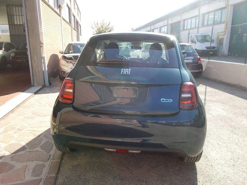 FIAT 500 Berlina 42 kWh 338.7575187 MASSARI MARCO NUOVA