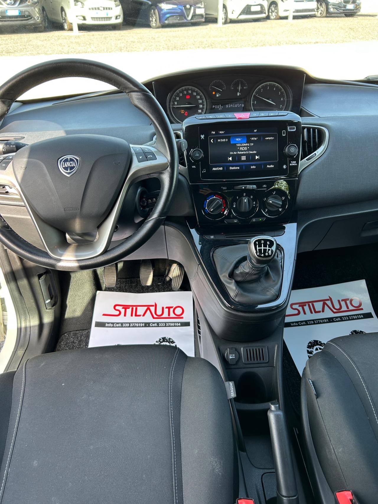 Lancia Ypsilon 1.0 FireFly 5 porte S&S Hybrid Ecochic Gold
