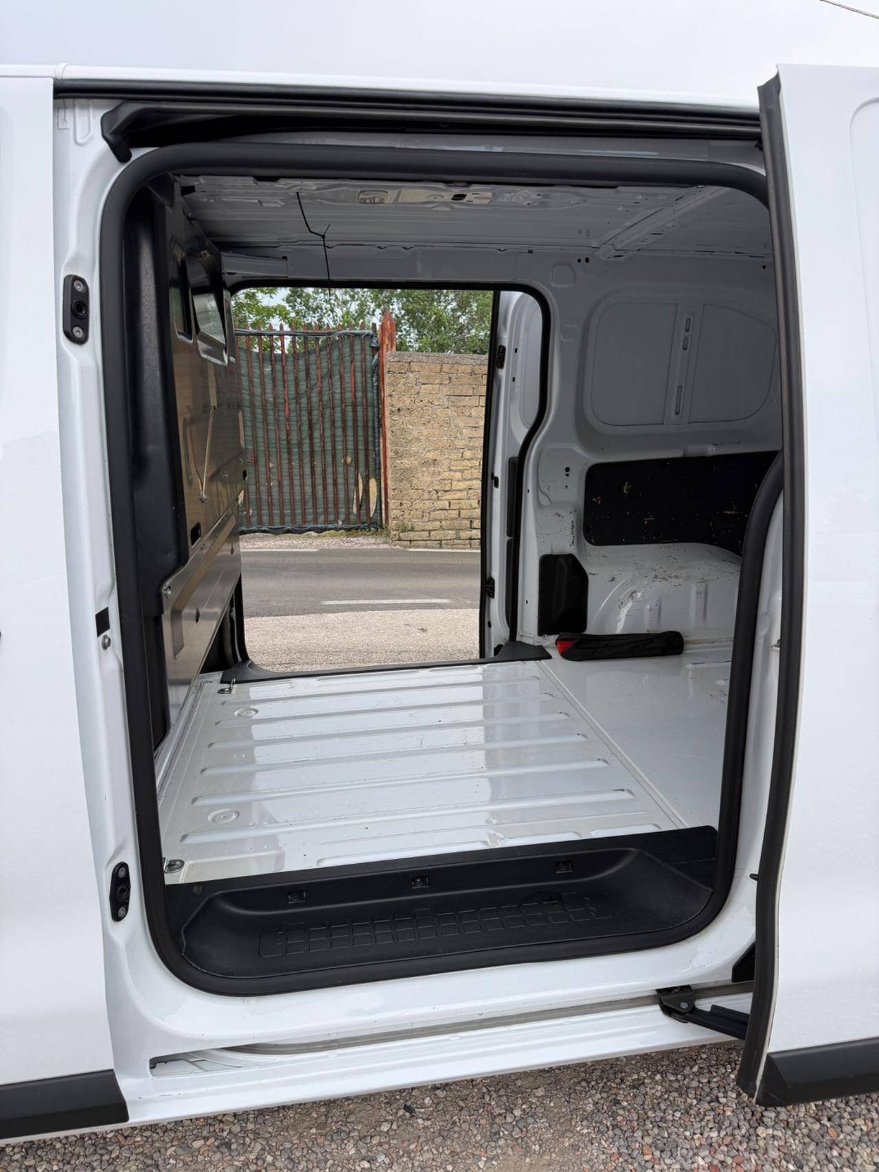 Fiat SCUDO L2H1 DOPPIA PORTA LATERALE