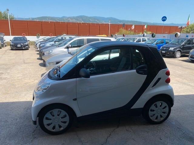 Smart ForTwo 1000 52 kW coupé pure
