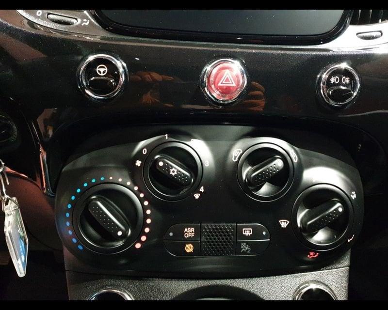 FIAT 500 (2015--->) 1.0 Hybrid Dolcevita