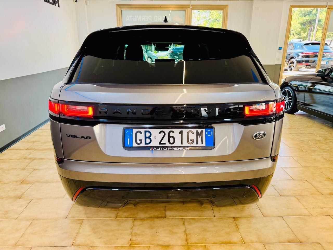 Range Rover Velar 2.0D 180 CV CarPlay - APPROVED