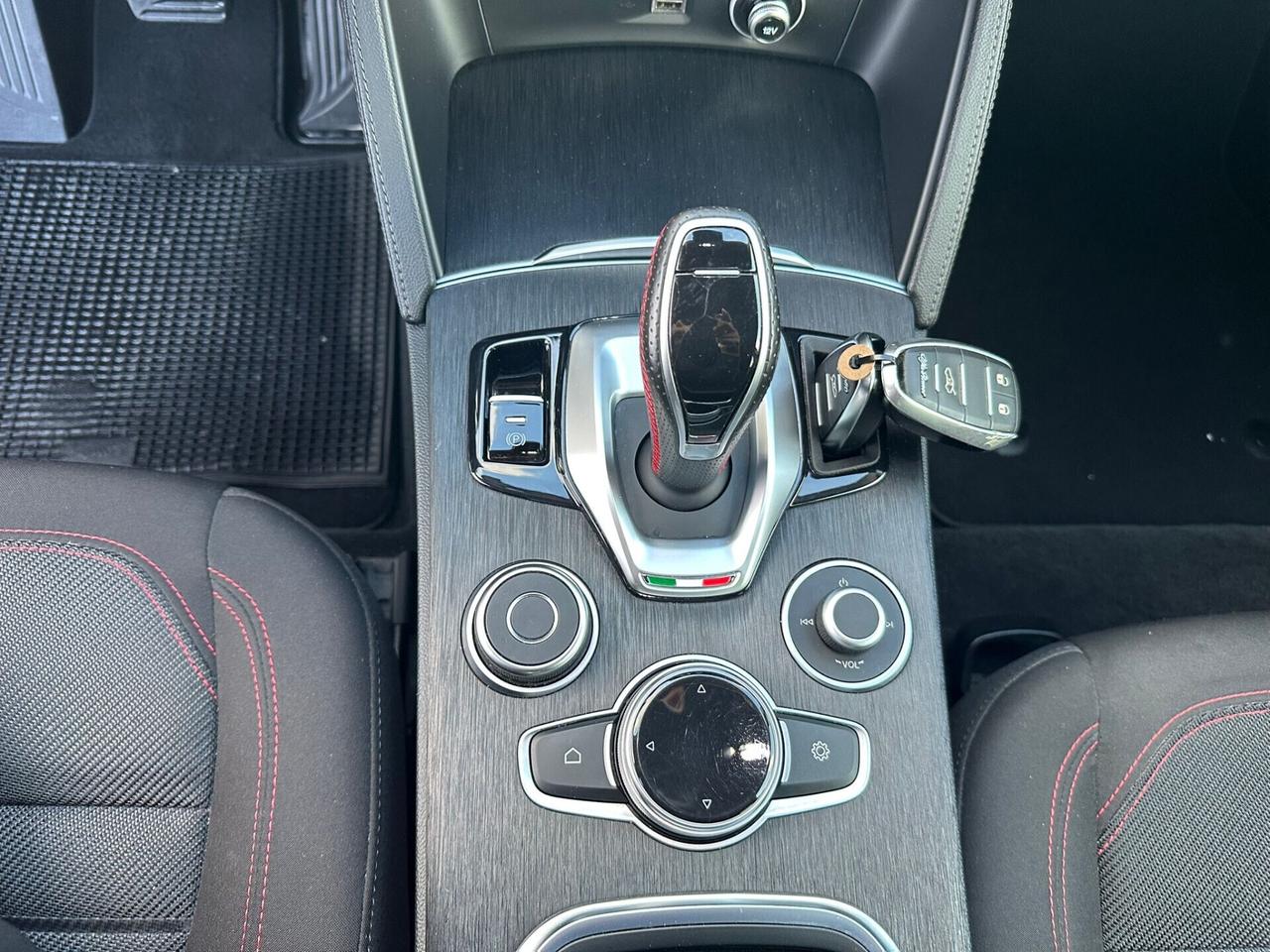 Alfa Romeo Stelvio 2.2 ROSSO EDIZIONE 2.0.2.1.