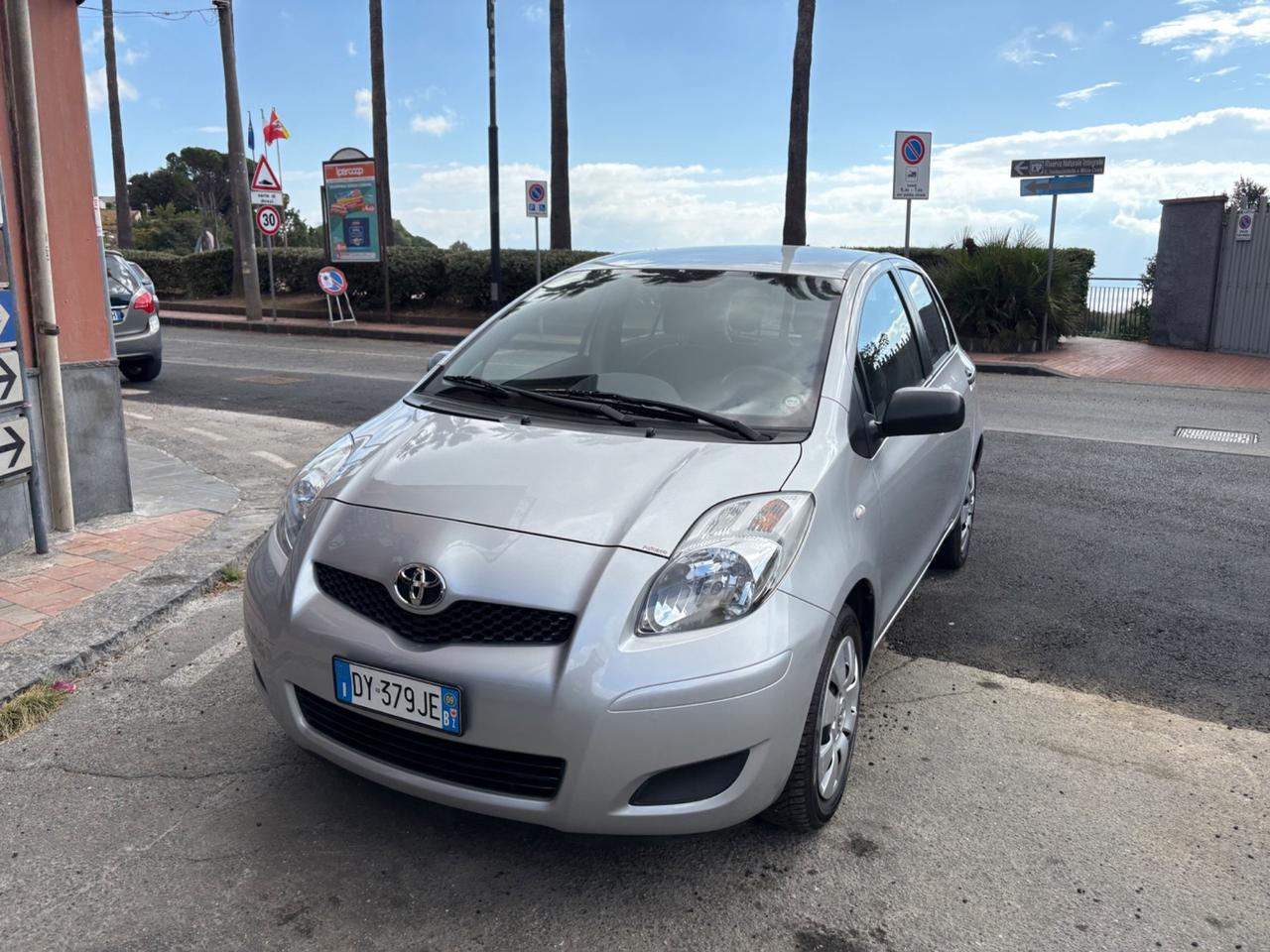 Toyota Yaris 1.0 5 porte Now 70cv 2009