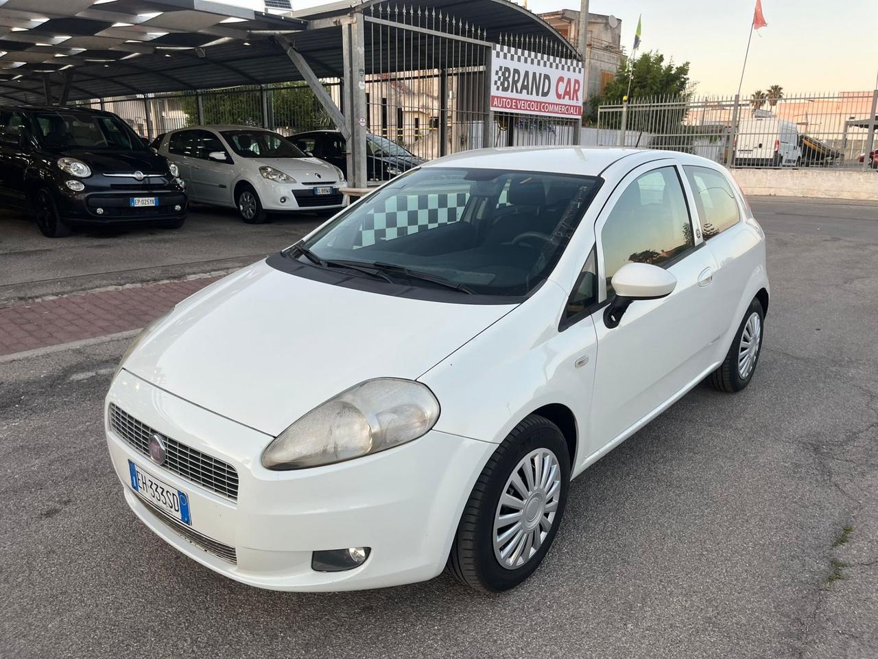 Fiat Grande Punto 1.4 EasyPower Unipro 2011