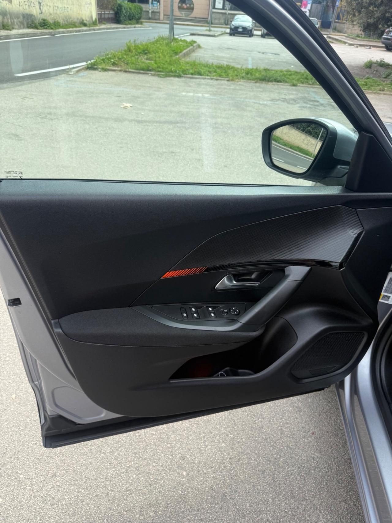 Peugeot 2008 PureTech 130 S&S Navi Pack