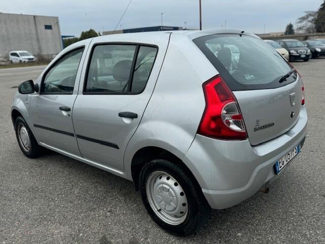 Dacia Sandero 1.2 16V Lauréate