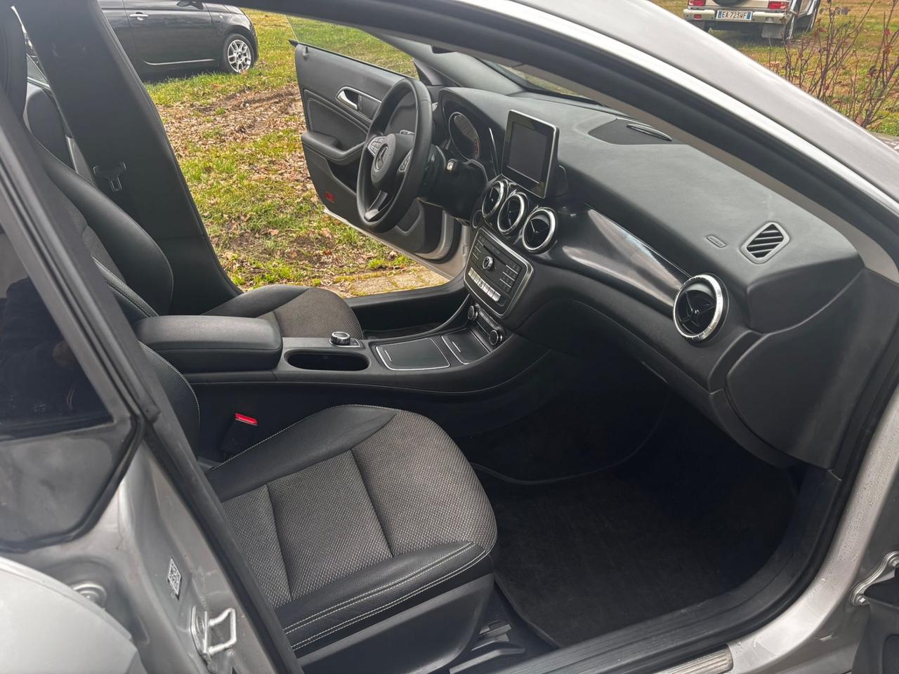 Mercedes-benz CLA 200 d Automatic Sport BELLISSIMA PERMUTABILE