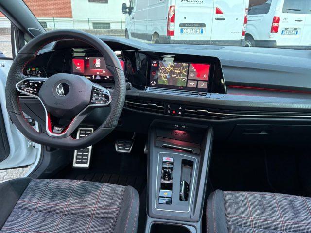 VOLKSWAGEN Golf VIII 2.0 TSI DSG GTI