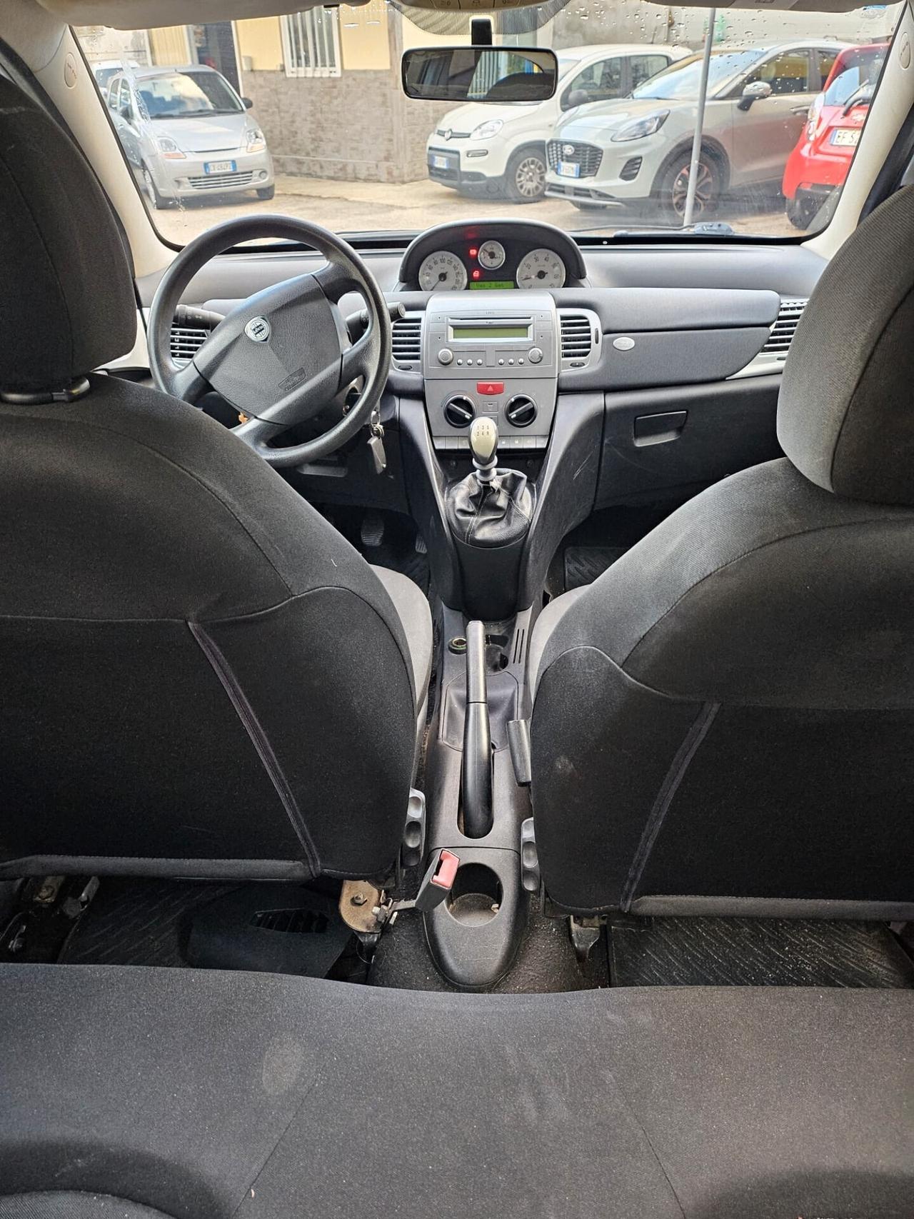 Lancia Ypsilon 1.2 69 CV 5 porte GPL Ecochic Platinum