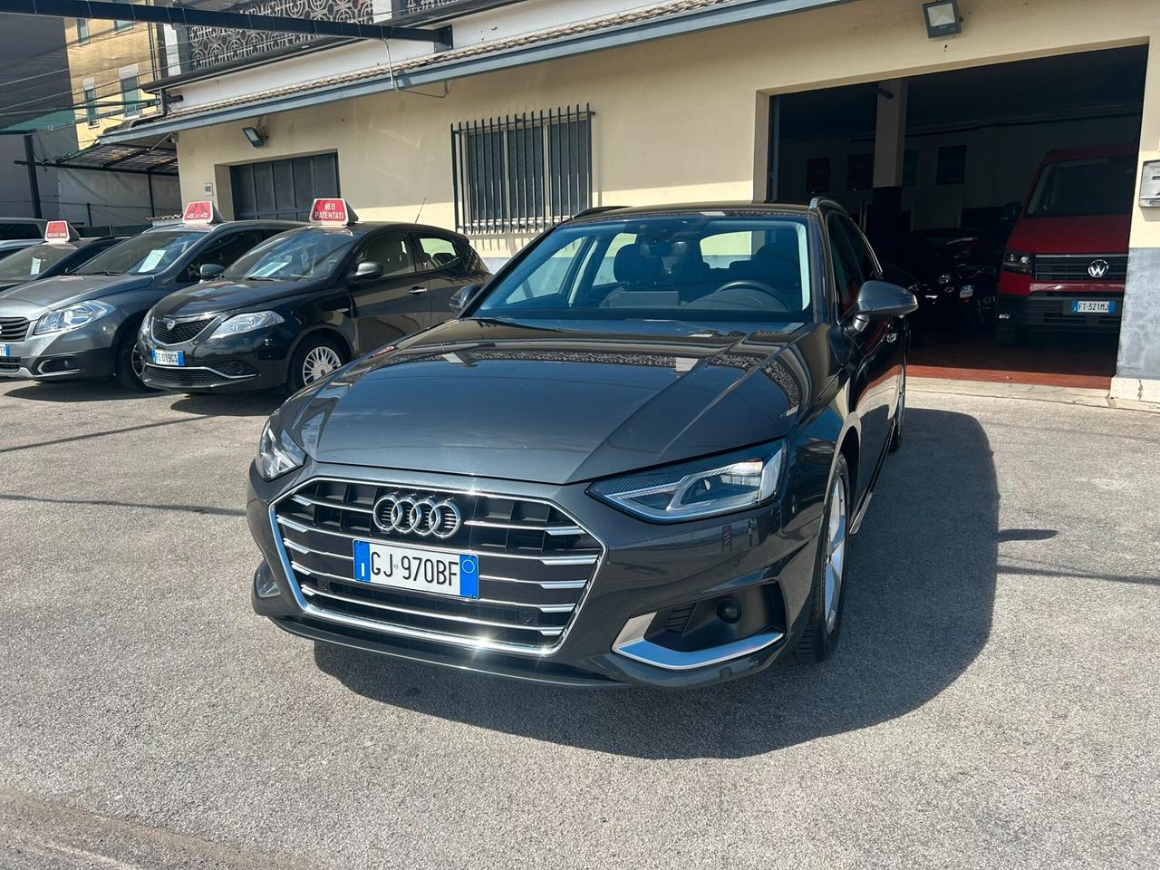 AUDI A4 Avant 35 2.0TDI 163CV S-Tronic Business - GANCIO TRAINO