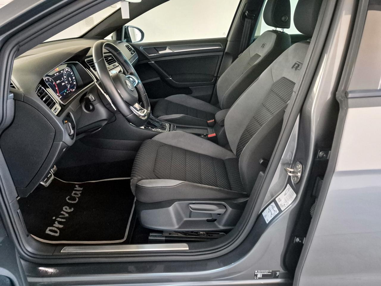 Volkswagen Golf 1.5 TFSI 150CV DSG *R-LINE* LED APPLE CARPLAY ANDROID AUTO RETROCAM. LAVAFARI VETRI PRIVACY