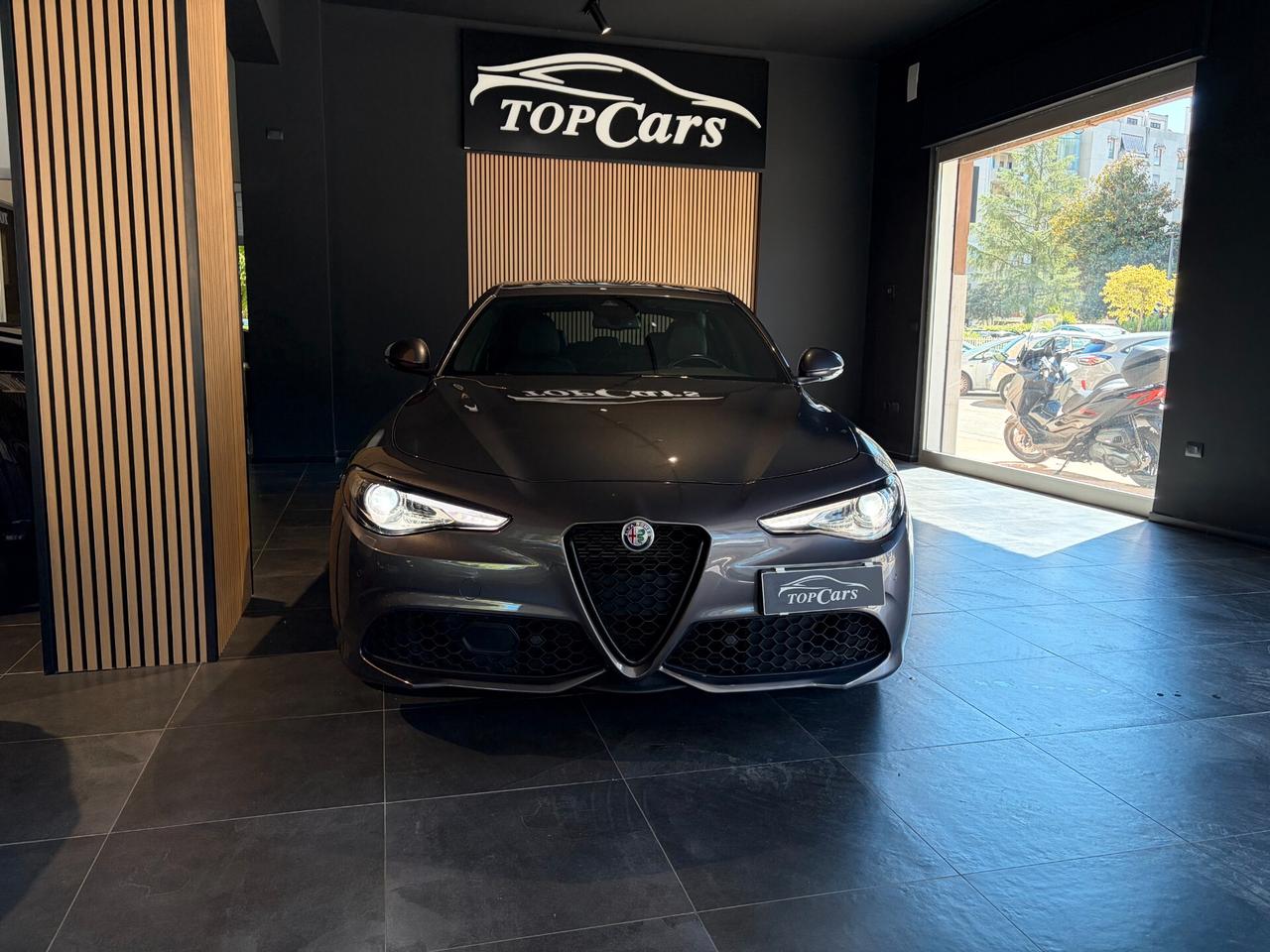 Alfa Romeo Giulia 2.2 Turbodiesel 210 CV AT8 AWD Q4 Veloce Ti