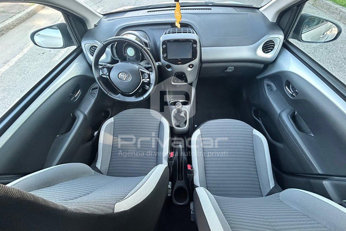 TOYOTA Aygo Connect 1.0 VVT-i 72 CV 5 porte x-cool