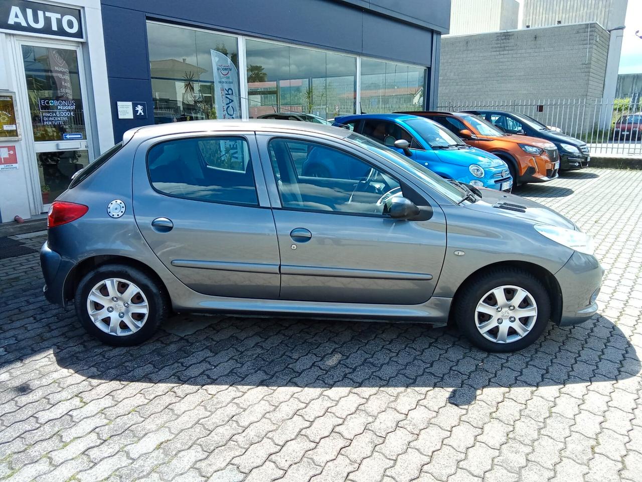 Peugeot 206 Plus 1.1 60CV 5p. ONE Line