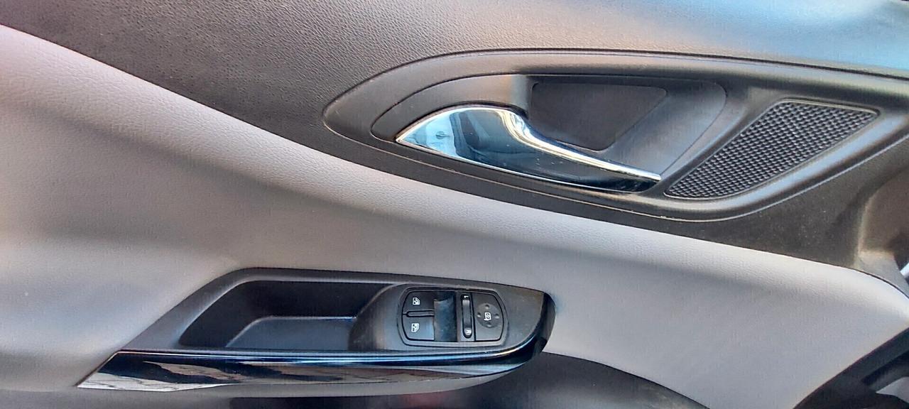 CORSA 1,3 MTJ DIESEL 75 CV MOD. INNOVATION LEGA TELEFONO SENSORI X NEOPATENTATI IMPECCABILE