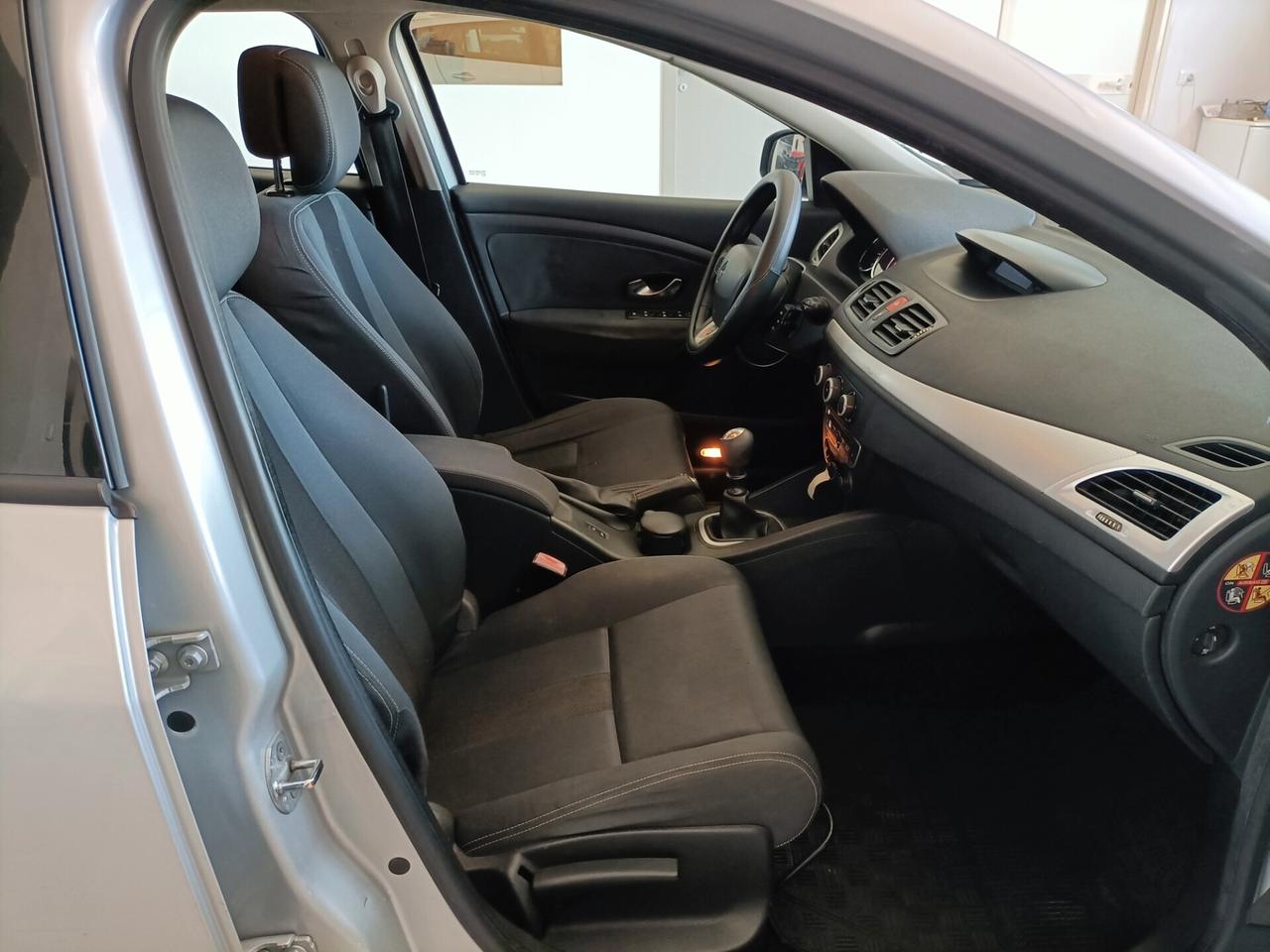 Renault Megane 1.5 dCi 110CV SporTour Dynamique 03/2010