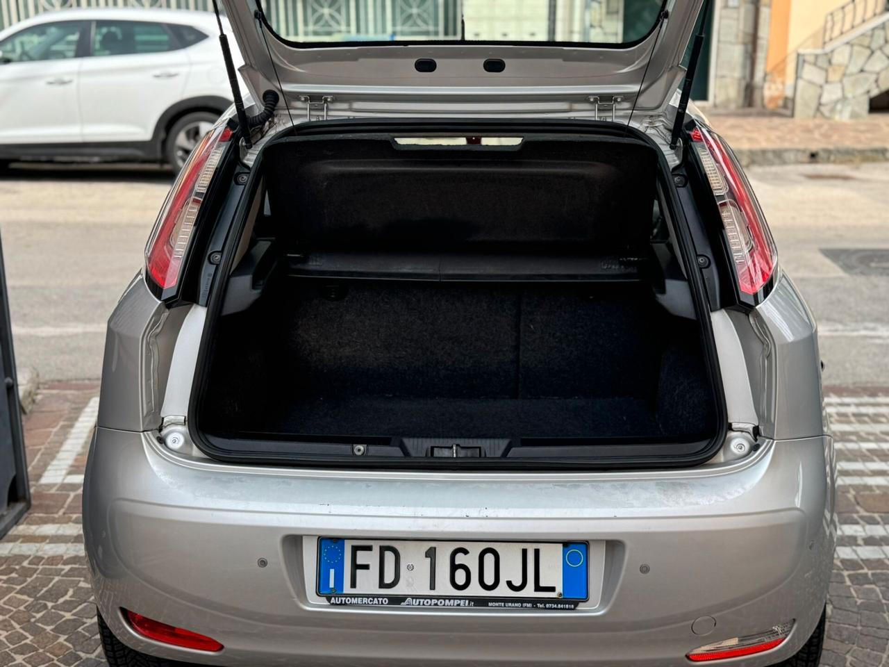 Fiat Punto 1.4 8V 5 porte Natural Power Lounge