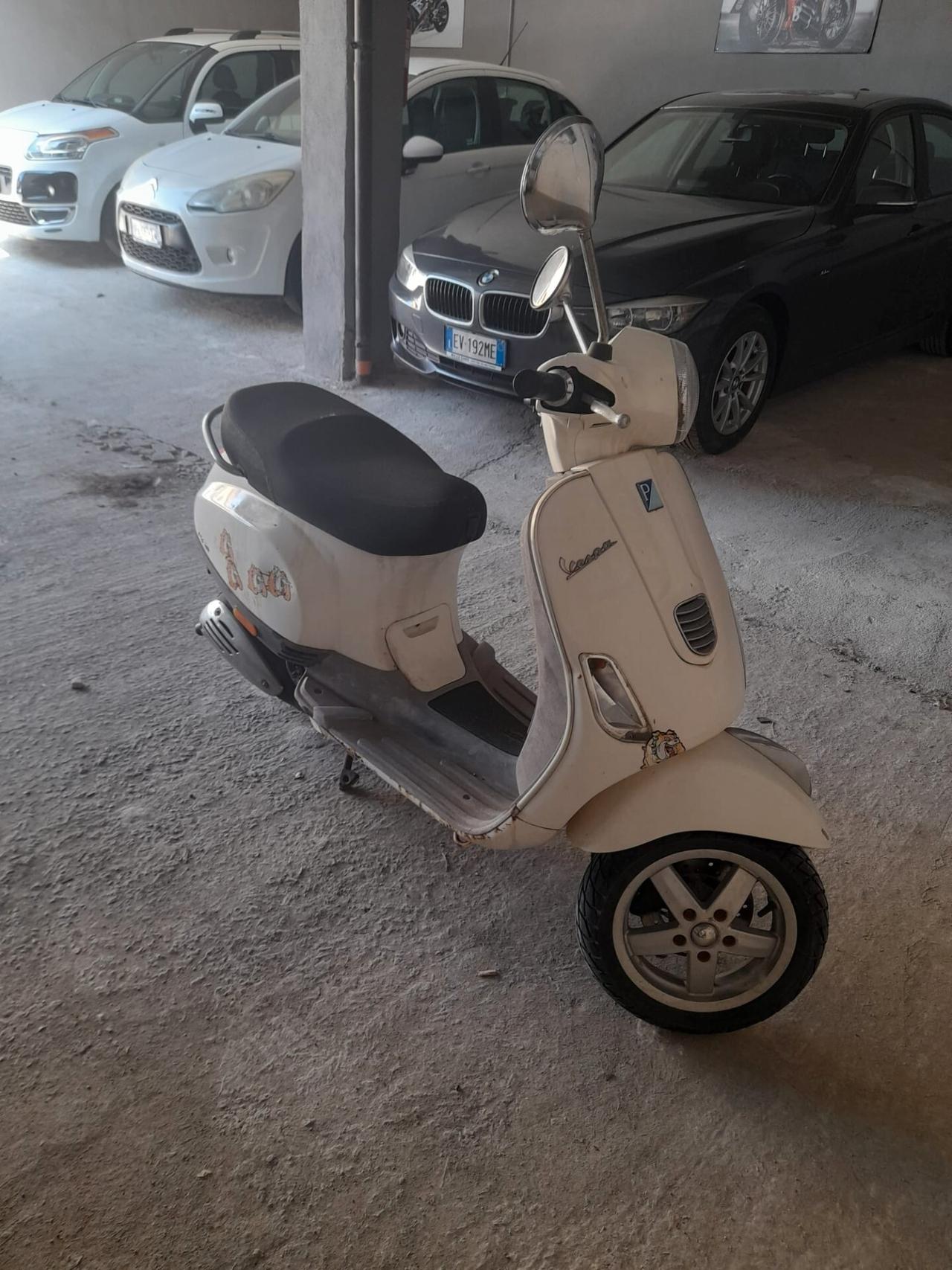 Piaggio Vespa 50 cc benzina(PRIVATO)-2013