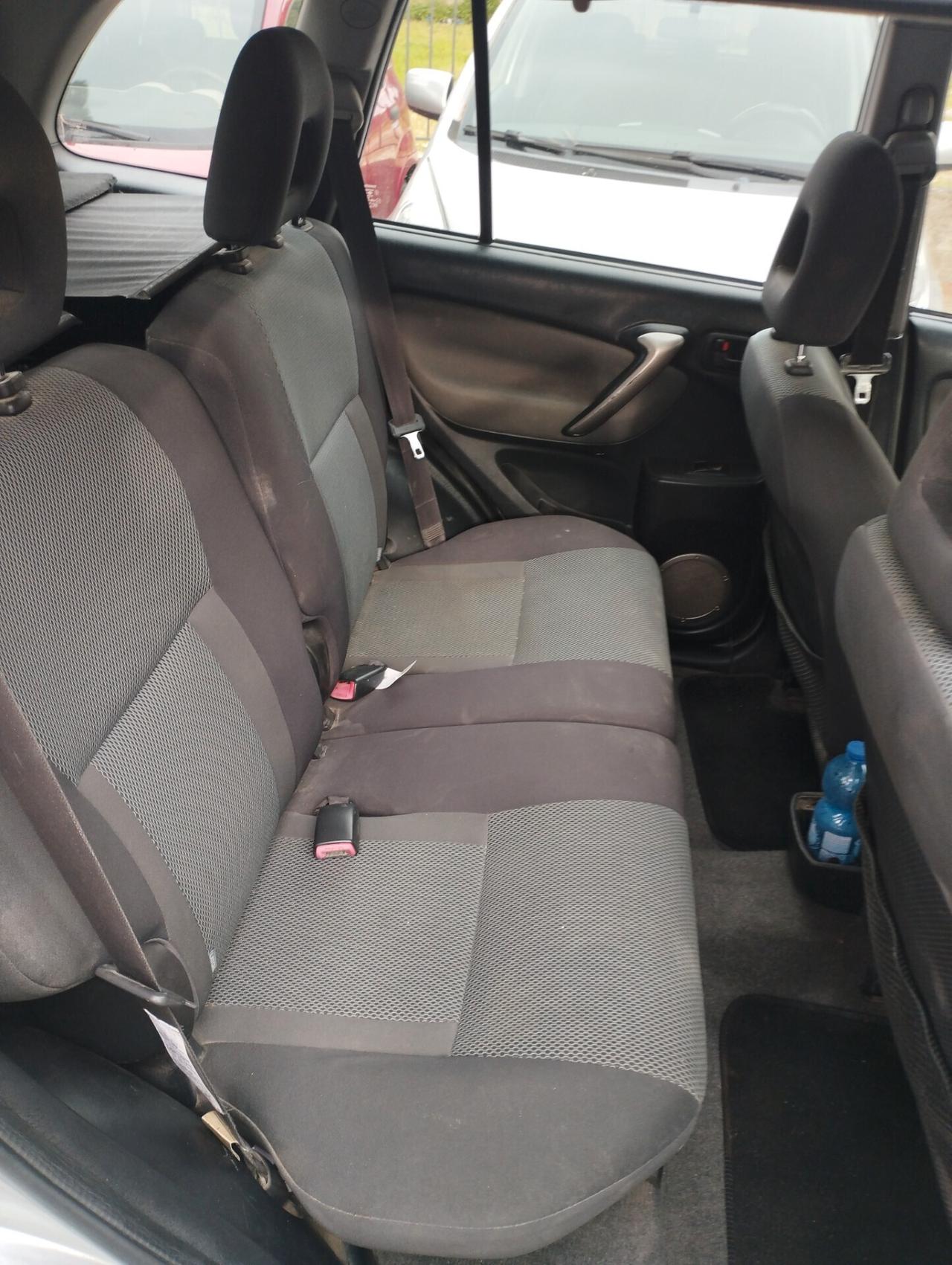 Toyota RAV 4 RAV4 2.0 Tdi D-4D cat 5 porte Sol